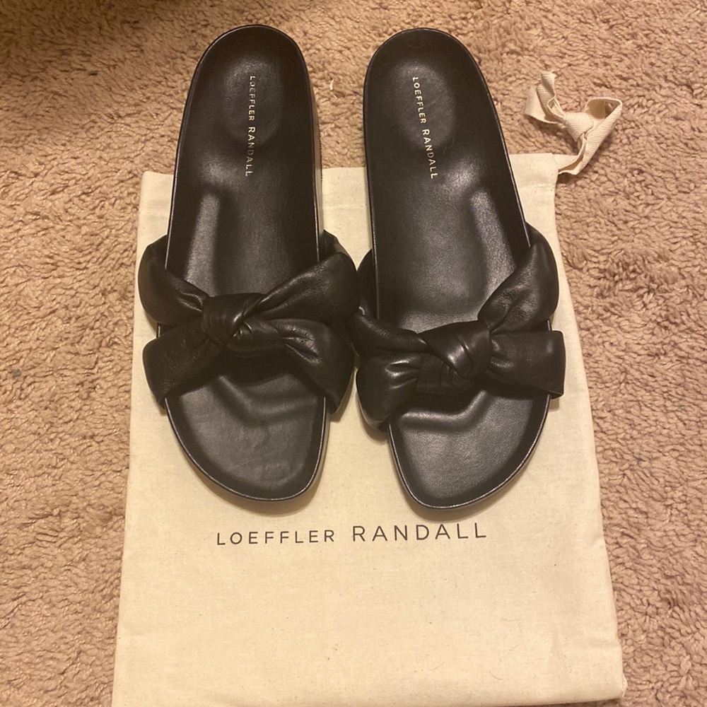Loeffler Randall Leather Slides size 11❤️